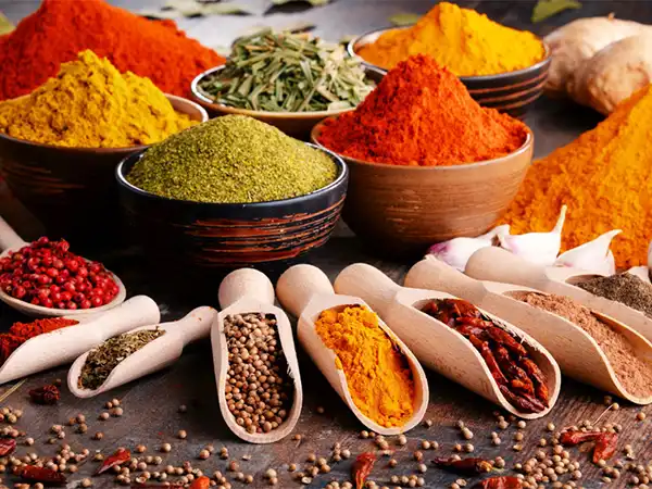 خواص ادویه ها در طب سنتی برای لاغری و مضرات آن