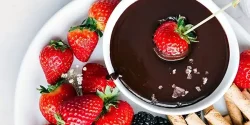 خواص شکلات صبحانه در طب سنتی برای لاغری و مضرات آن