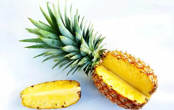 خواص آناناس در طب سنتی برای لاغری و مضرات آن