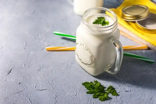 خواص دوغ در طب سنتی برای لاغری و مضرات آن