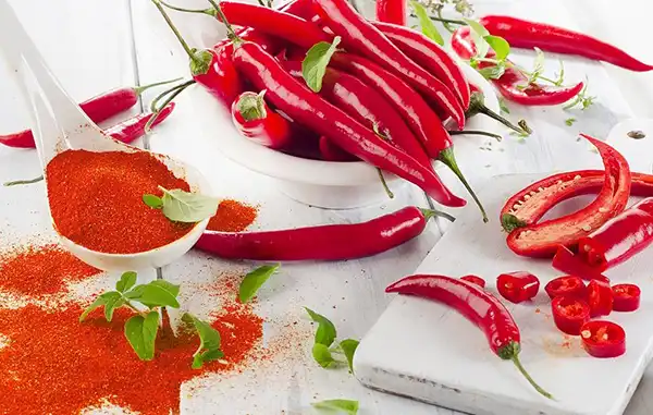 خواص فلفل قرمز در طب سنتی برای لاغری و مضرات آن
