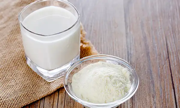 خواص شیر خشک در طب سنتی برای لاغری و مضرات آن